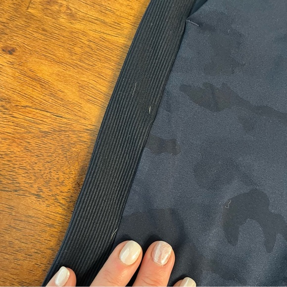 Athleta women’s navy Brooklyn ankle camo pant size 12 - Picture 3 of 10